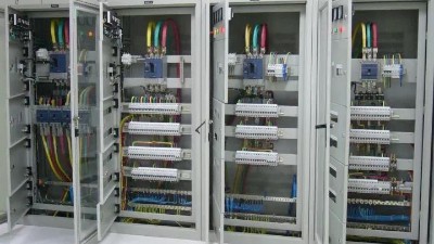配電柜設計-材料必須使用金屬材質(zhì)【千亞電氣】